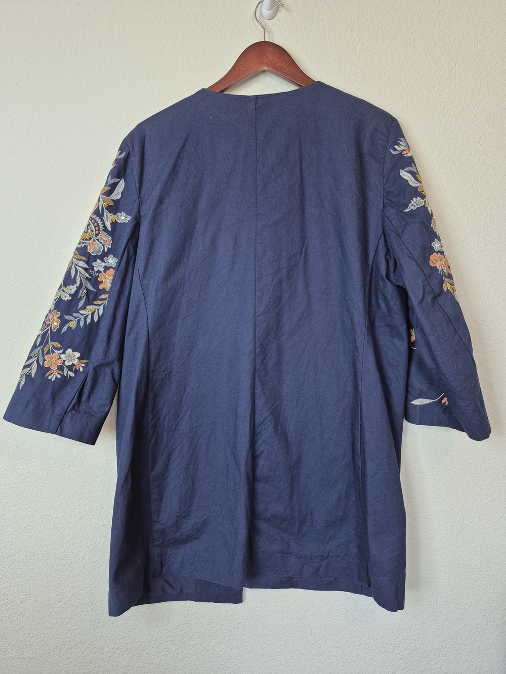 Chico's Blue Floral Embroidered Beaded Longline Duster Jacket Size 3X - Picture 5 of 6
